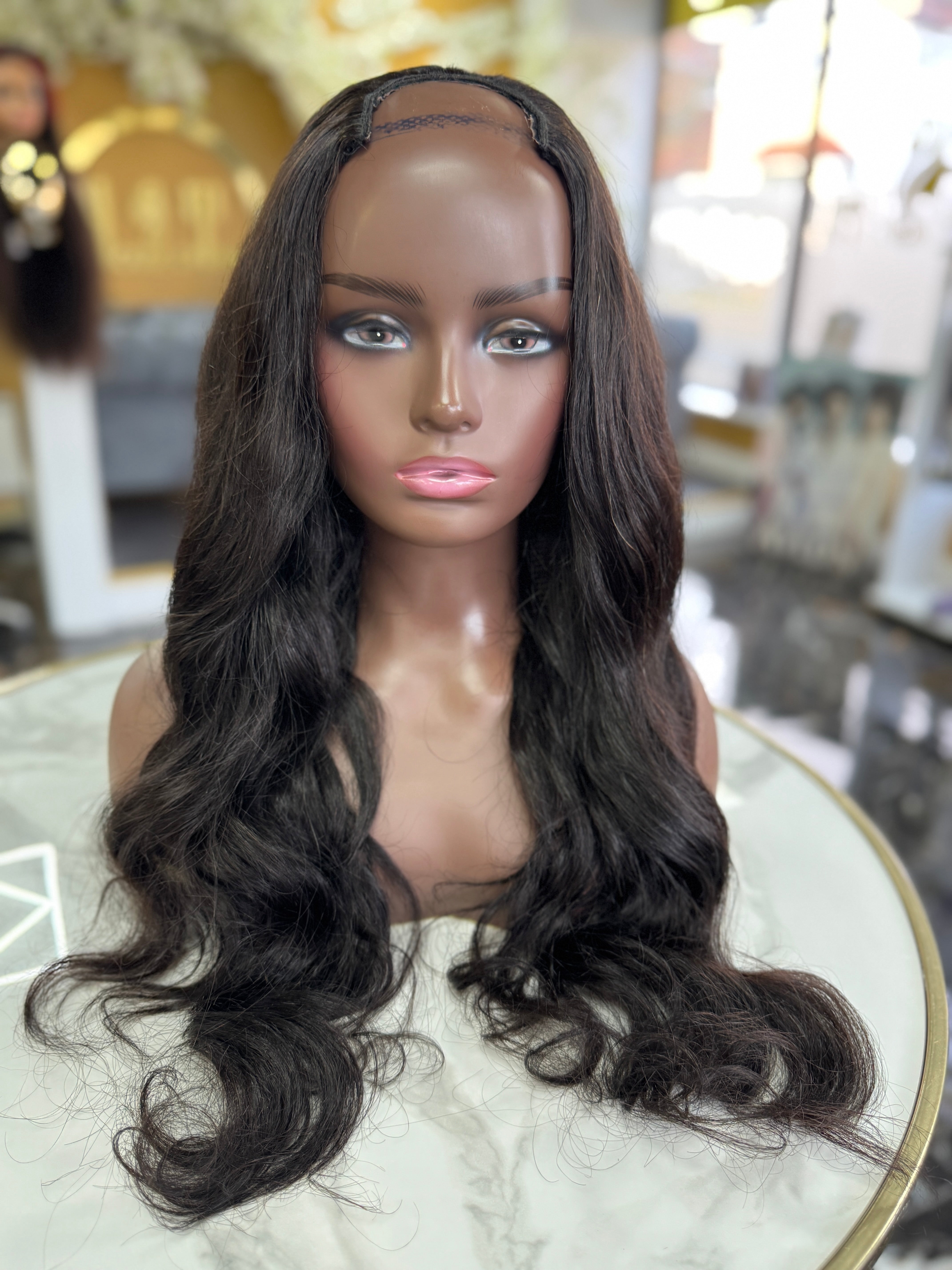 Bella 14"-20” Body Wave U Part Closure Wig