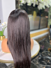 Load image into Gallery viewer, Bella 20&quot; 13x6 Straight  Front Lace Wig
