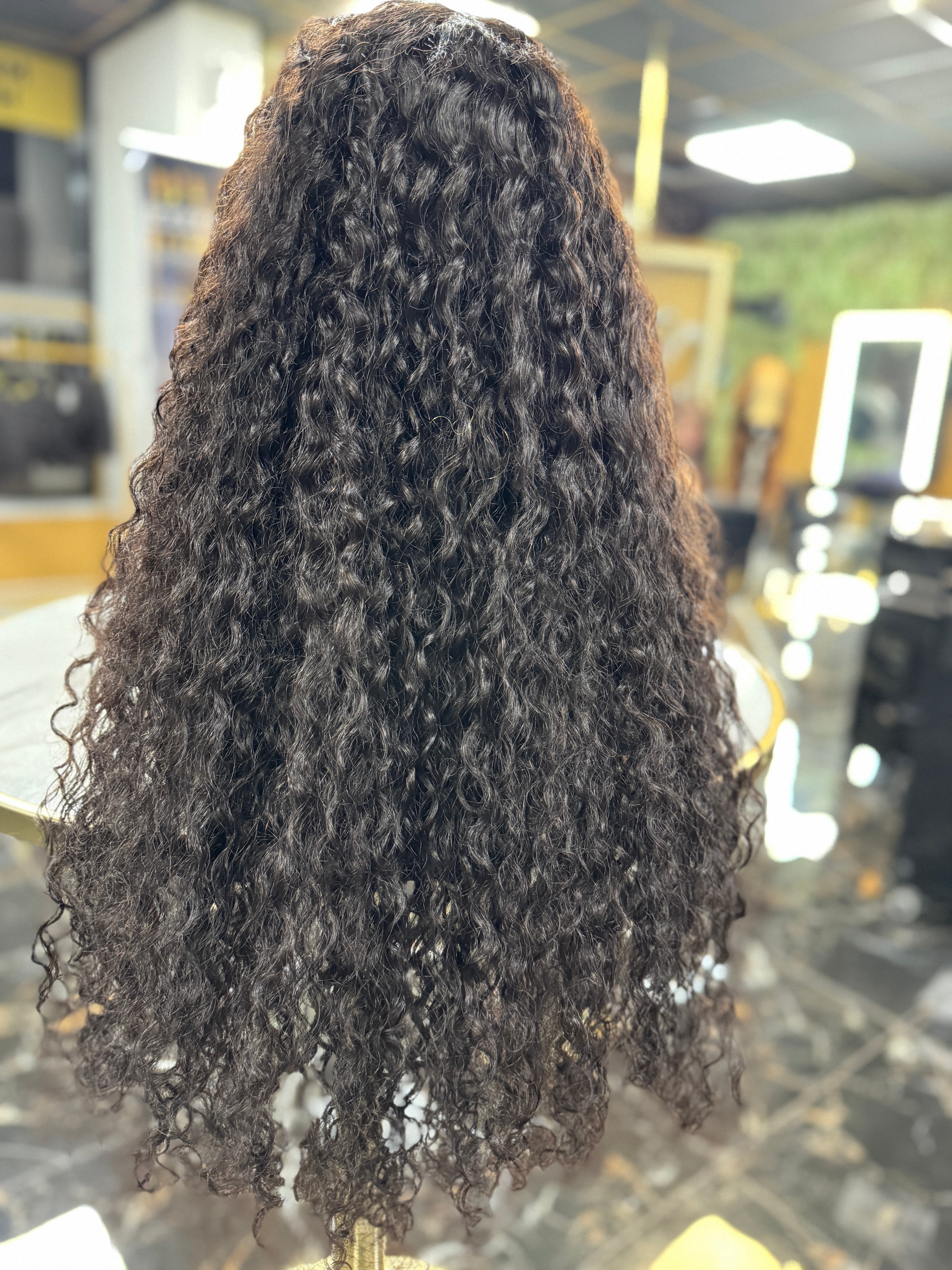 Yemaya 24"-28” IC 5x5 HD Closure 250% density Wig