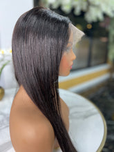 Load image into Gallery viewer, Bella 20&quot; 13x6 Straight  Front Lace Wig
