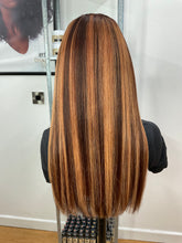 Load image into Gallery viewer, 20&quot; 5x5 Closure Custom Colour Wig 200g hand made
