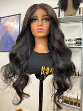 Load image into Gallery viewer, 24&quot; HD 5x5 CLOSURE WIG 300G hand made
