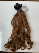 Load image into Gallery viewer, Cynosure Ombre Natural Wavy Wefts 100
