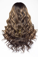 Load image into Gallery viewer, Chelsea 22&quot; Front Lace Wig 6x6
